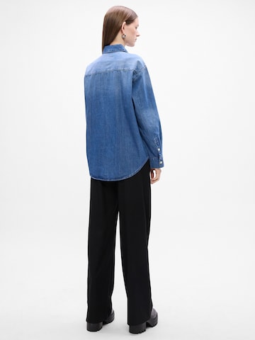 Calvin Klein Jeans Blúzka 'HASTINGS' - Modrá: zadná strana