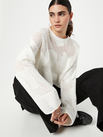 Monki Pullover in Weiß