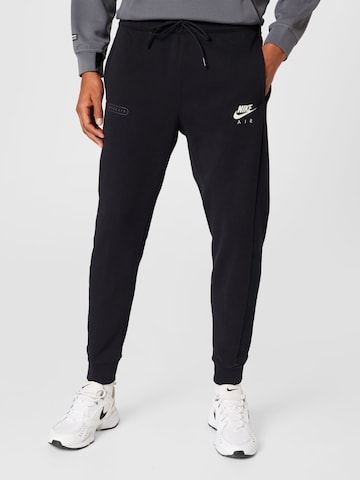 Effilé Pantalon 'Air' Nike Sportswear en noir : devant