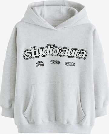 Sweat-shirt Next en gris : devant