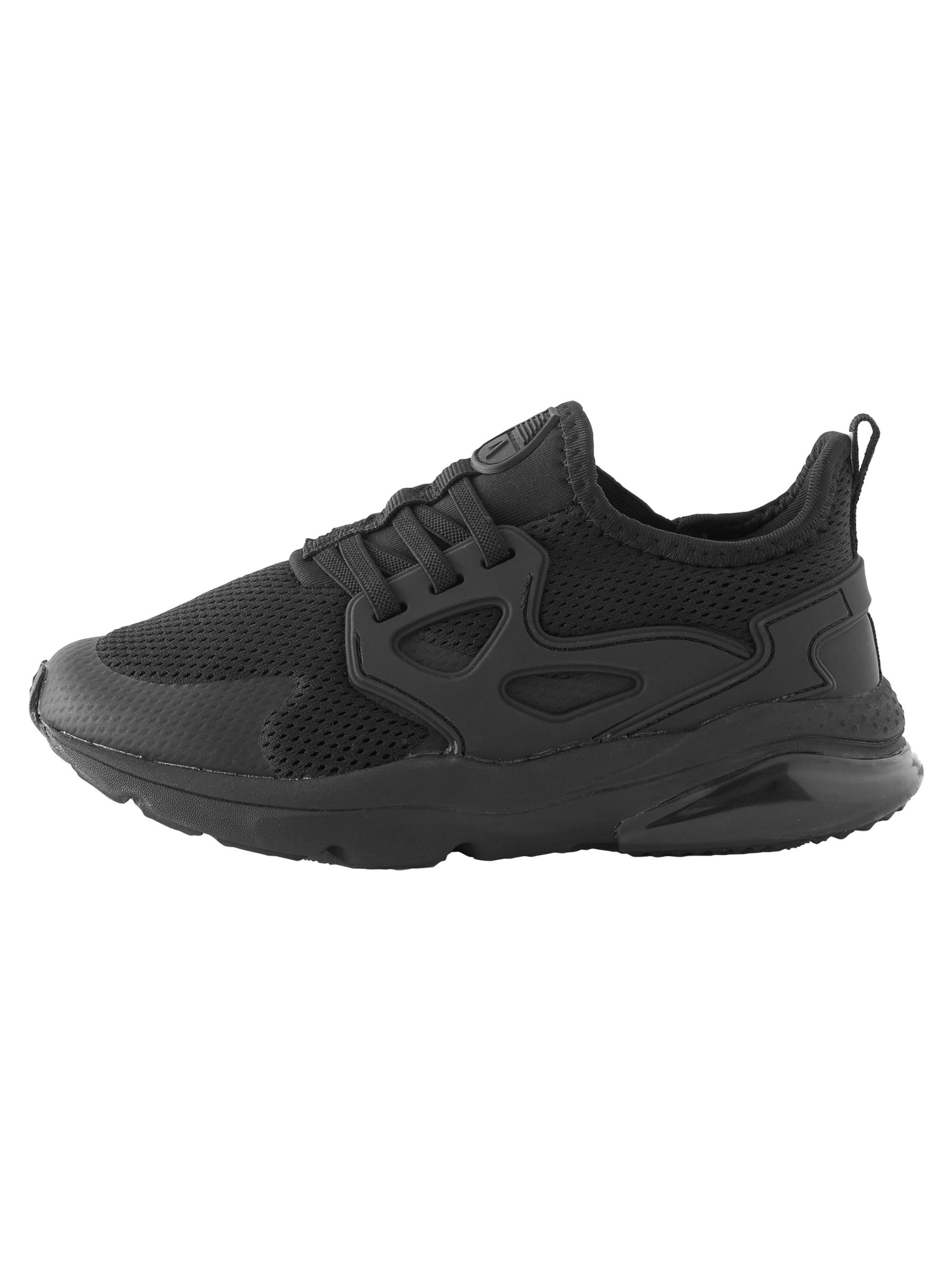 Next Trainers in Black: front