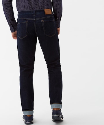 BRAX Regular Jeans 'Chuck' in Blau