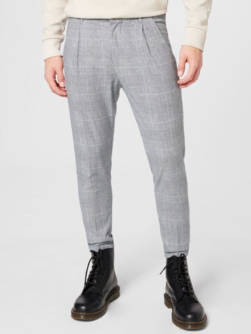 DRYKORN Slim fit Pleat-front trousers 'CHASY' in Grey: front