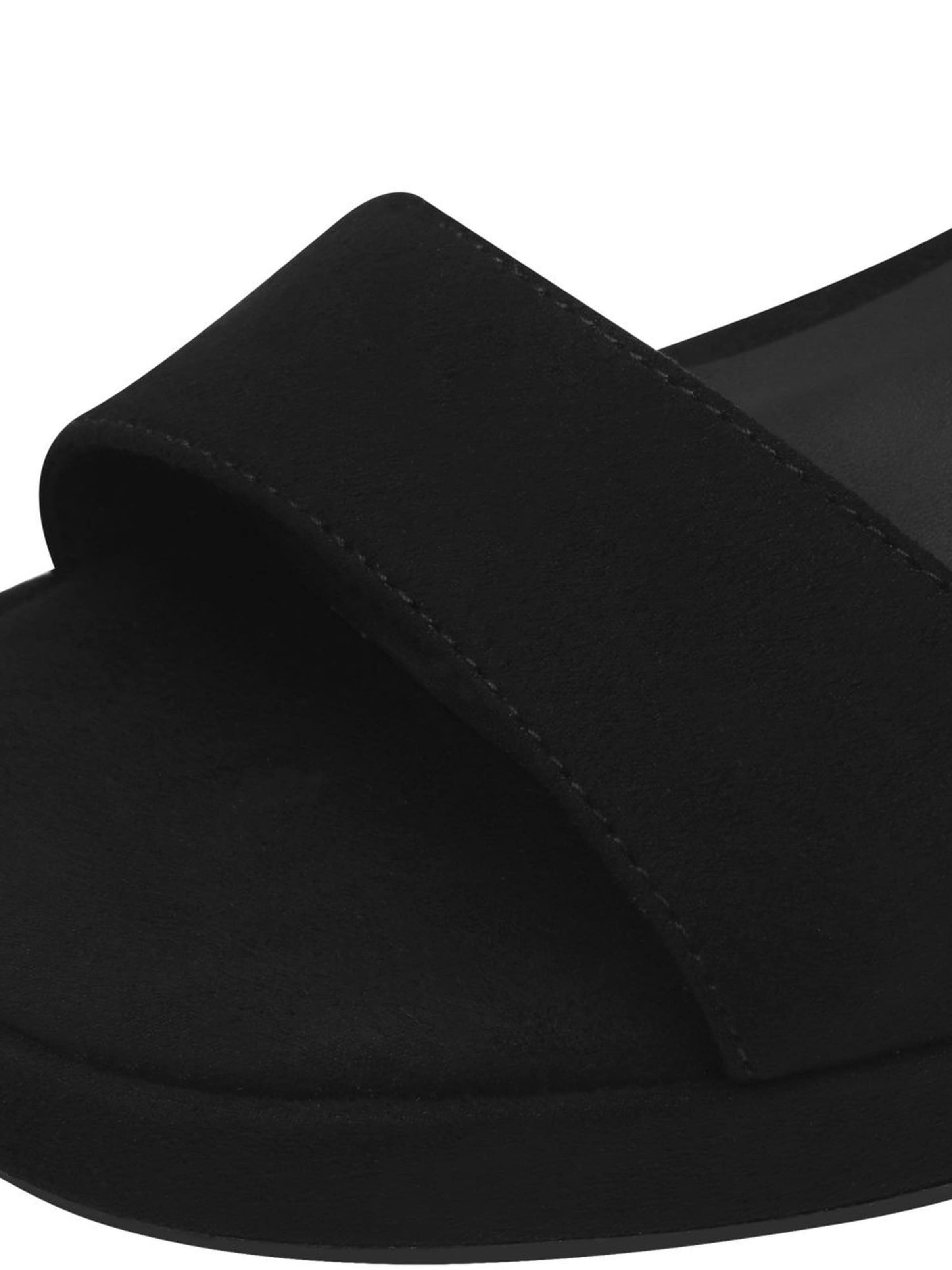 Tamaris Sandalen met riem in Zwart