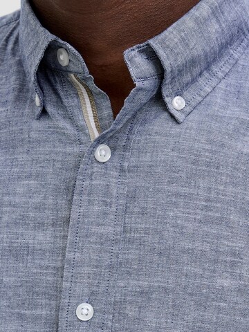 Coupe regular Chemise 'JPRBLUSUMMER' JACK & JONES en bleu