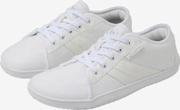 Freiluftkind Athletic Lace-Up Shoes 'Baker' in White: front