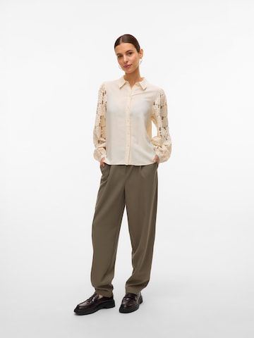 VERO MODA Bluse 'VMFABENA' i beige