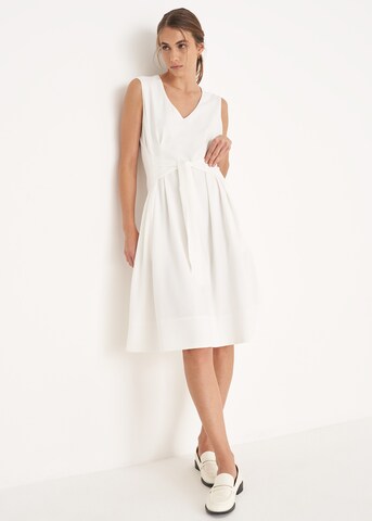 Camomilla Sheath Dress 'Alba' in White: front