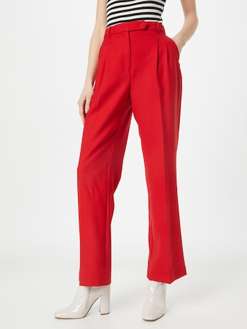 Designers Remix - regular Pantalón plisado 'Derby' en rojo: frente