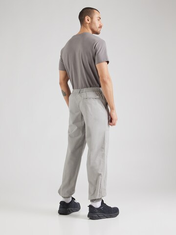 Tapered Pantaloni 'JPSTKARL JJWALKER' di JACK & JONES in grigio