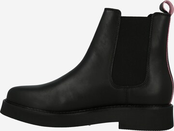 Tommy Jeans Chelsea Boots 'JANA' in Black
