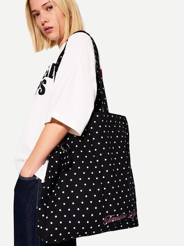 Bershka Ostoskassi värissä musta