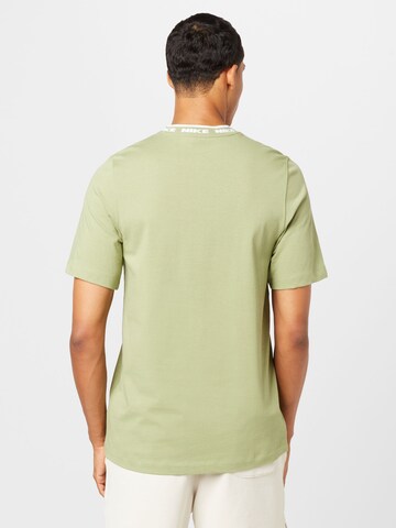 T-Shirt Nike Sportswear en vert