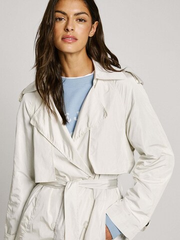 Pepe Jeans Between-seasons coat 'JOY' in White