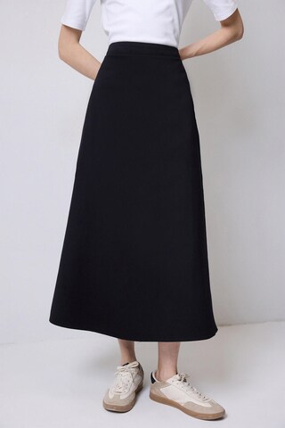 Touche Prive Rock in Schwarz: Vorderseite