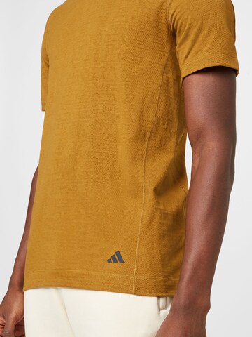 ADIDAS PERFORMANCE - Camiseta funcional en amarillo