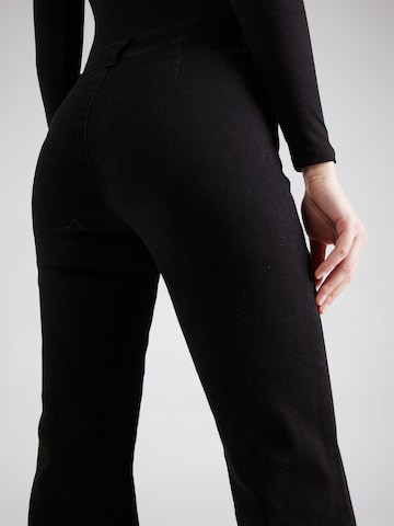ONLY Flared Jeans 'WAUW' in Black