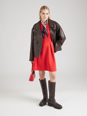 Robe 'Fatma' ABOUT YOU en rouge