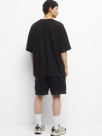 Pull&Bear Regular Shorts in Schwarz