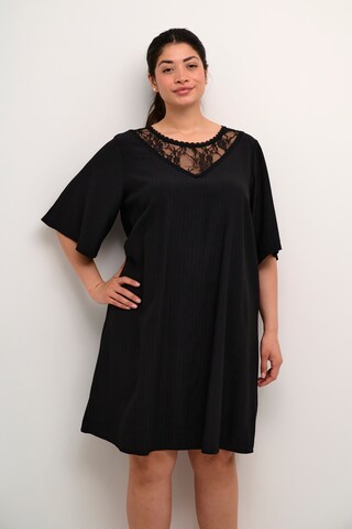 Robe 'Berla' KAFFE CURVE en noir : devant