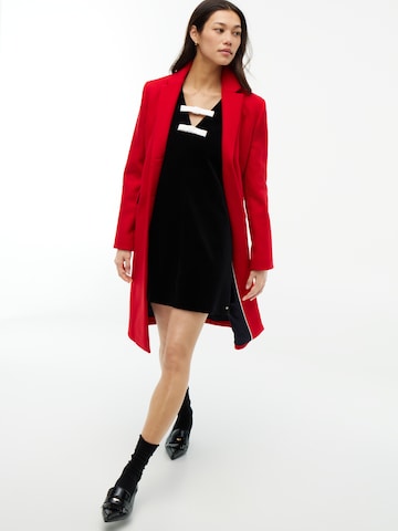 TOMMY HILFIGER Šaty – černá