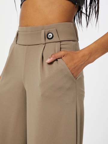 JDY Wide leg Pleat-Front Pants 'Geggo' in Brown