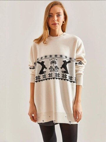 Pullover extra large di Bianco Lucci in beige: frontale