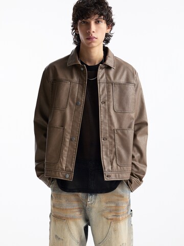 Pull&Bear Between-season jacket in Brown: front