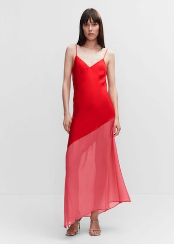Rochie de seară 'Misses2' de la MANGO pe roșu