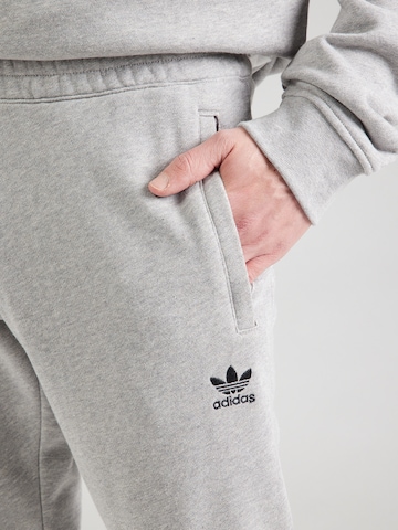 ADIDAS ORIGINALS Конический (Tapered) Штаны 'ESS' в Серый