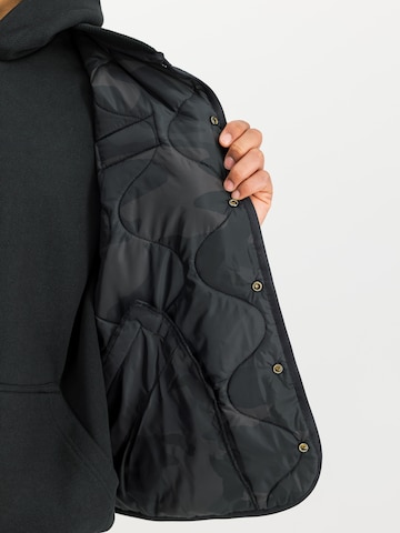 ALPHA INDUSTRIES Weste 'Q-1' in Schwarz: Vorderseite