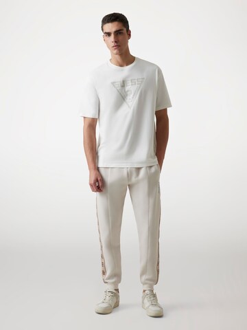 GUESS T-Shirt in Beige