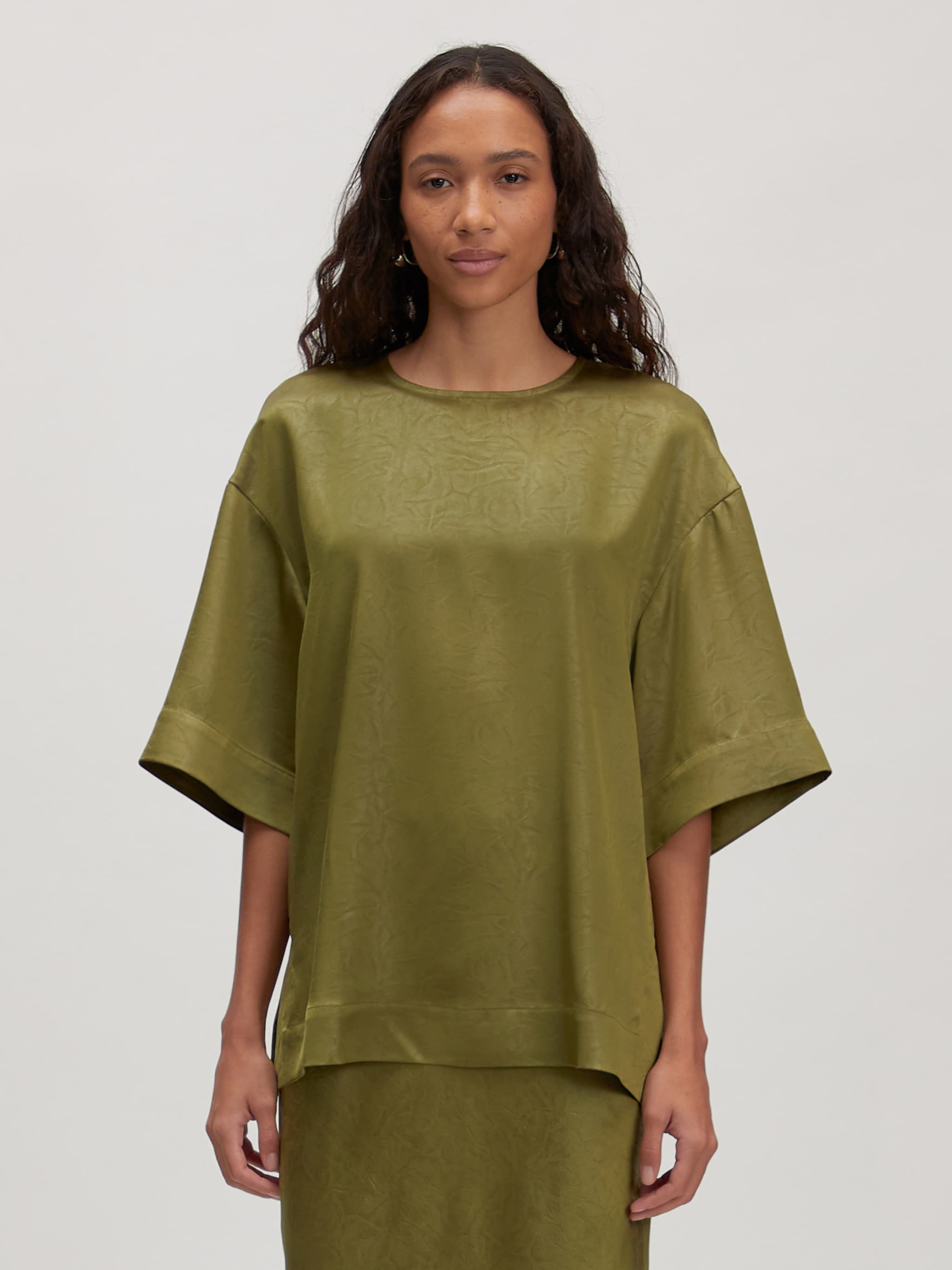 EDITED Produkter Bluse 'Catherine' oliven
