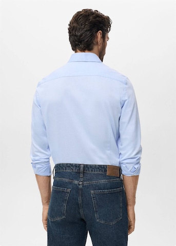 MANGO MAN Regular fit Button Up Shirt in Blue