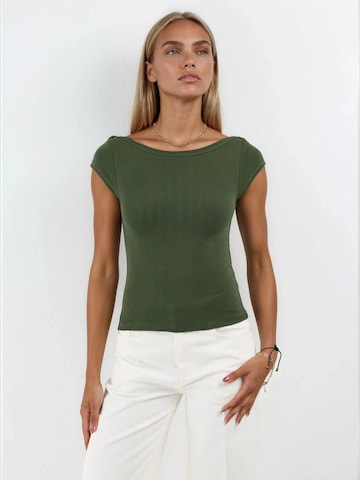 Busem - Blusa em verde: frente