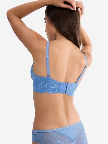 TRIUMPH T-shirt Bra ' Red Label Amourette Charm ' in Blue