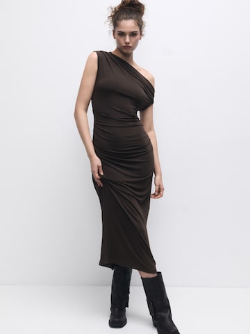 Pull&Bear Dress in Brown: front