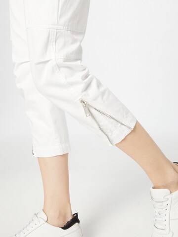 Coupe slim Pantalon cargo Dondup en blanc