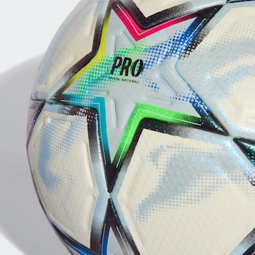ADIDAS PERFORMANCE - Pelota 'UEFA Champions League 26/27 Pro' en blanco