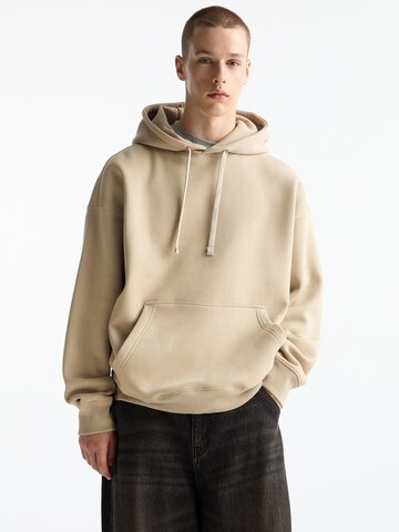 Pull&Bear Sweatshirt in Beige: front