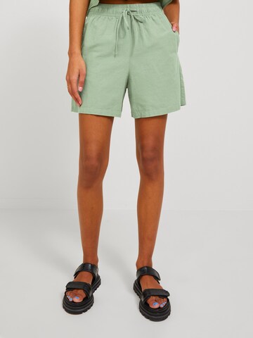 JJXX Loose fit Pants 'Amy' in Green: front