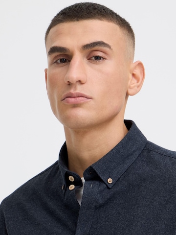 !Solid - Ajuste regular Camisa 'Pete' en azul
