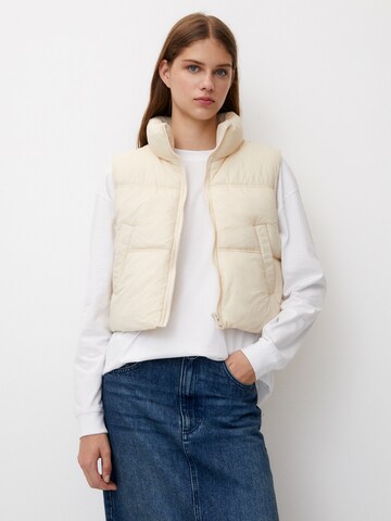 Pull&Bear Vest in Beige: front