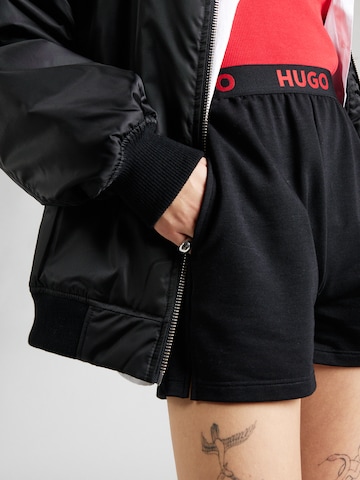 HUGO Regular Shorts in Schwarz