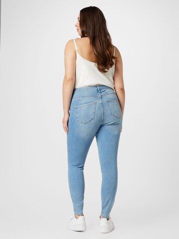 Vero Moda Curve Skinny Jeans 'Phia' in Blau