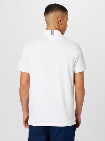 TOMMY HILFIGER - Camiseta en blanco