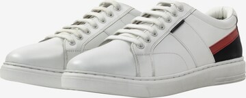 DreiMaster Maritim Platform trainers in White