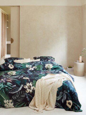 ESSENZA Blankets in White