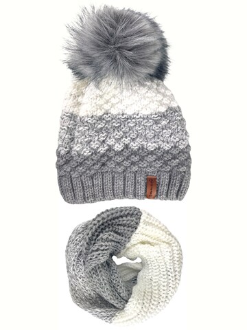Kumixi Beanie 'Set: Mütze & Loop Schal' in Grey