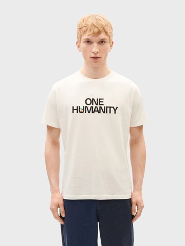 Tricou 'One Humanity' de la Thinking MU pe alb: față